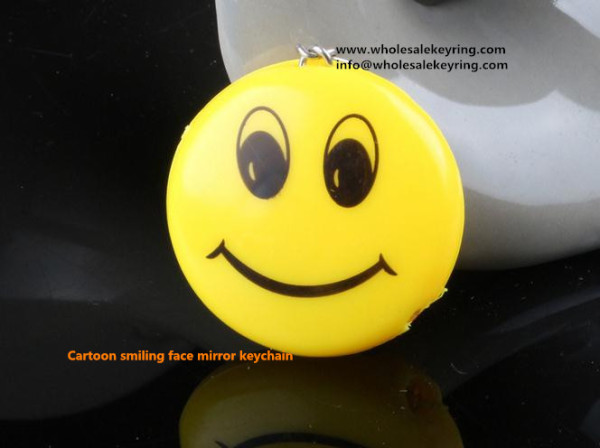 Cartoon smiling face mirror keychain custom logo smailing face keyring mirror wholesale 600-2