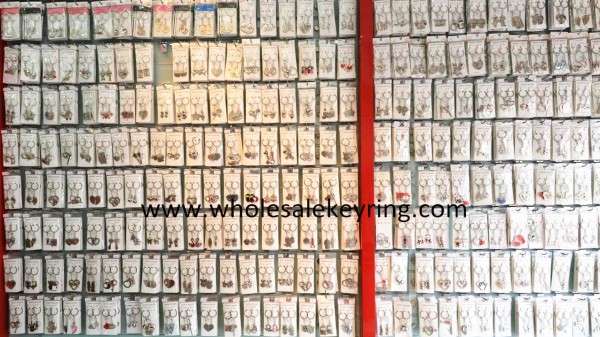 wholesale keyring products display -5
